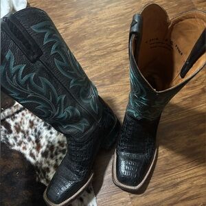 women’s lucchese alligator black leather square toe cowboy-cowgirl boots size 8